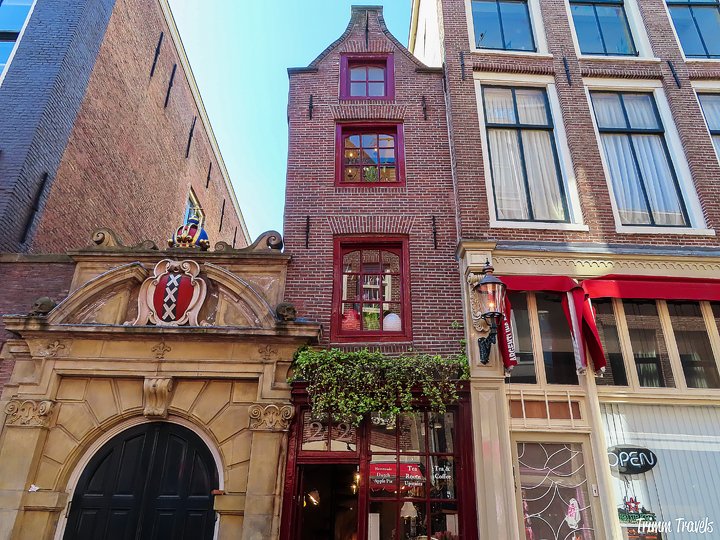 Amsterdam in April. Sounds awesome right? It is! Tulips, canal cruise, great food. I have the perfect relaxing two day spring weekend itinerary for you! #amsterdam #netherlands #holland #spring #april #weekend #itinerary #dutch #travel #destinations #europe