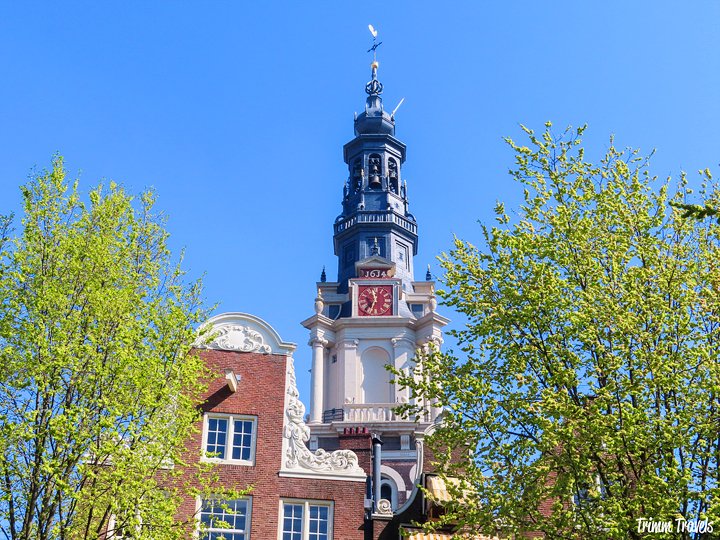 Amsterdam in April. Sounds awesome right? It is! Tulips, canal cruise, great food. I have the perfect relaxing two day spring weekend itinerary for you! #amsterdam #netherlands #holland #spring #april #weekend #itinerary #dutch #travel #destinations #europe