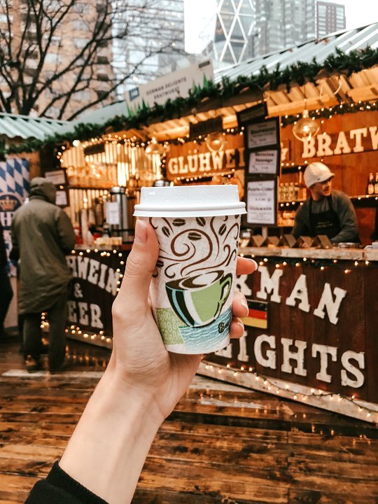 Christmas is a magical time of the year. Visiting one of these best Christmas markets in the USA is a great way to get on your holiday cheer! #christmas #holiday #markets #usa #unitedstates #travel