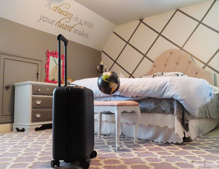 Thinking of the perfect gift year after year is quite difficult. This list of unique travel gifts will help solve that problem while delighting your traveler at the same time! If you are more of a traditionalist, there are classic choices along with gift card options too. #unique #travel #gifts #holiday #giftguide #christmas #presents #globetrotter
